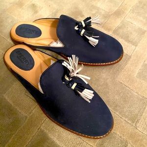 Sperry Slide